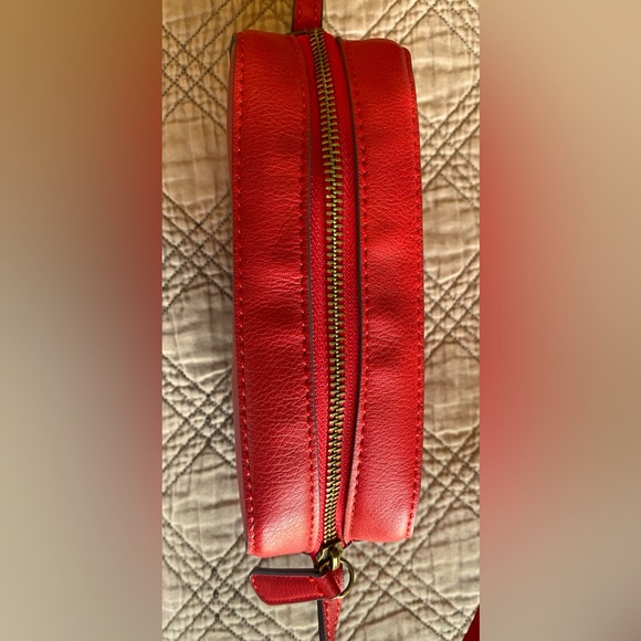 GAP crossbody zipper close bag - Picture 3 of 8